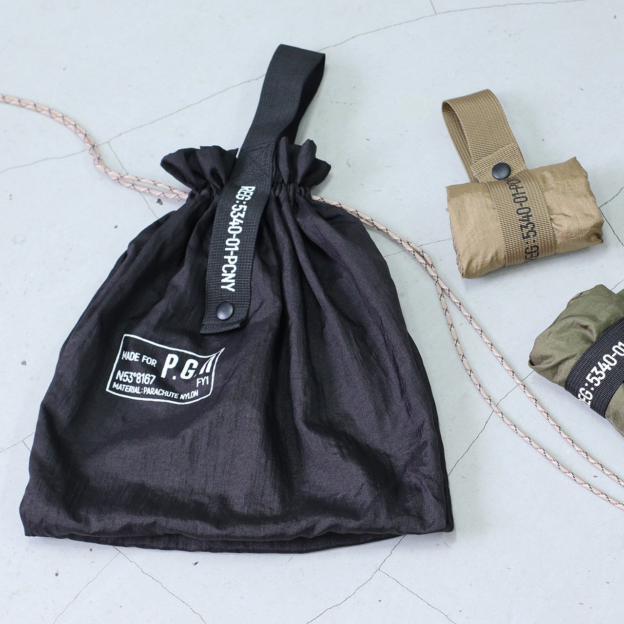 PACKABLE PARACHUTE NYLON BAG / パッカブル パラシュートナイロン