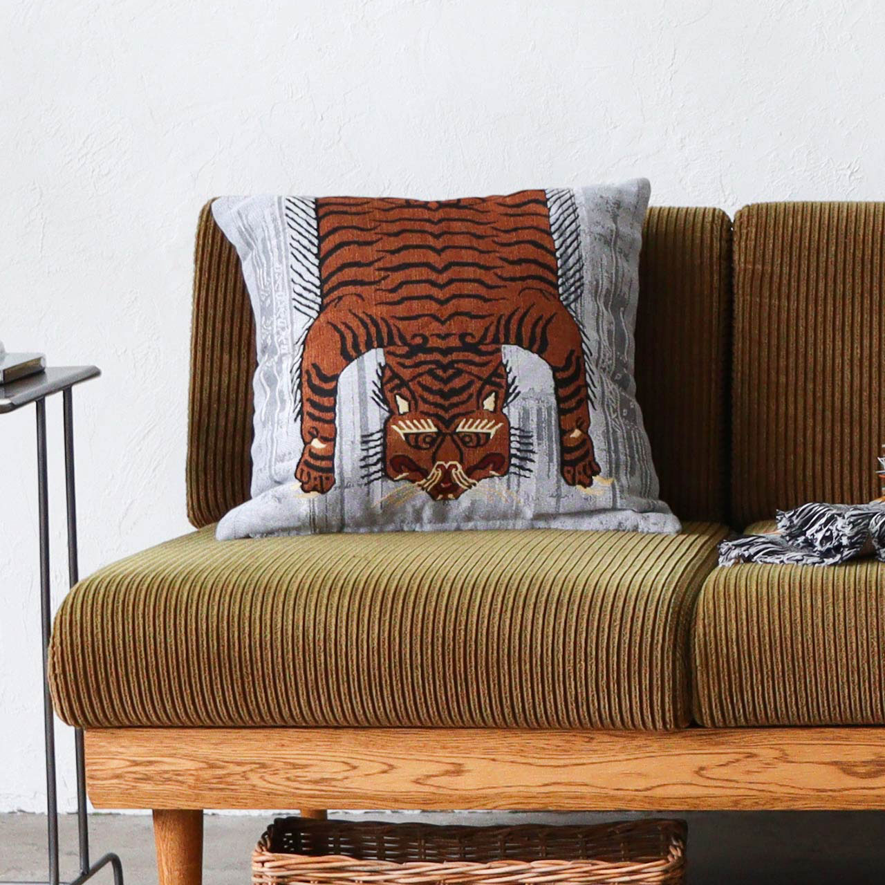 TO-GO CUSHION COVER / トゥーゴー クッションカバー - TIGER