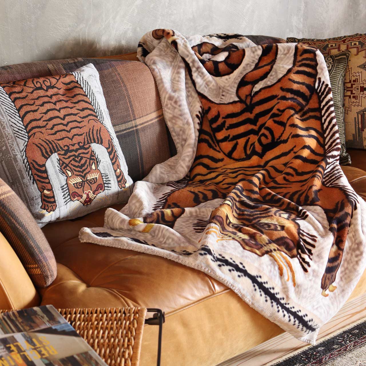 FLANNEL FLEECE BLANKET / フランネル フリースブランケット - TIGER