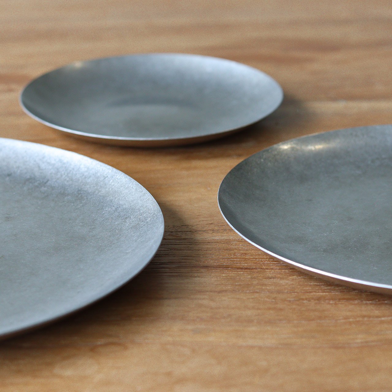 GRACE ROUND FLAT PLATE / グレイス ラウンドフラットプレート - 13cm