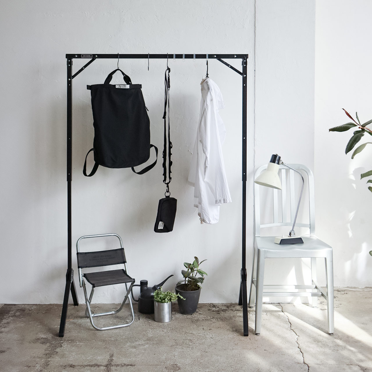 EXHIBITION FOLDABLE HANGER RACK / エキシビション フォルダブル