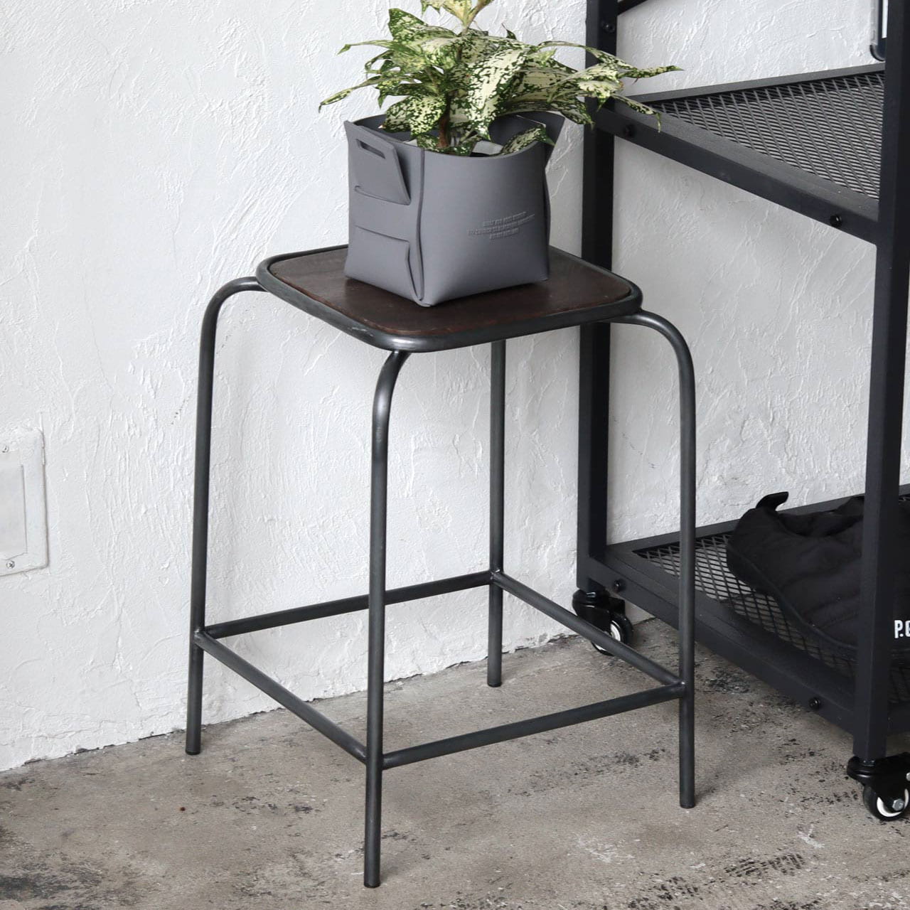 INDUSTRIAL STOOL / インダストリアル スツール 【982400001】 | POST