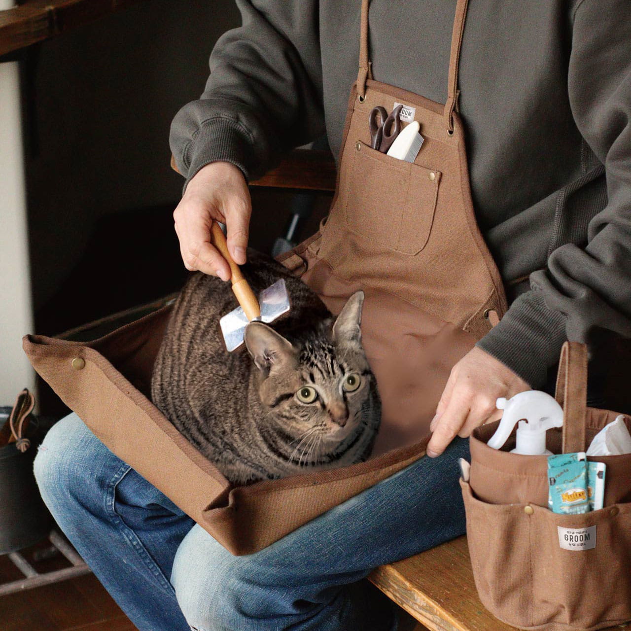 OSEWA APRON / お世話エプロン - OLIVE 【972310033】GROOM / グルーム