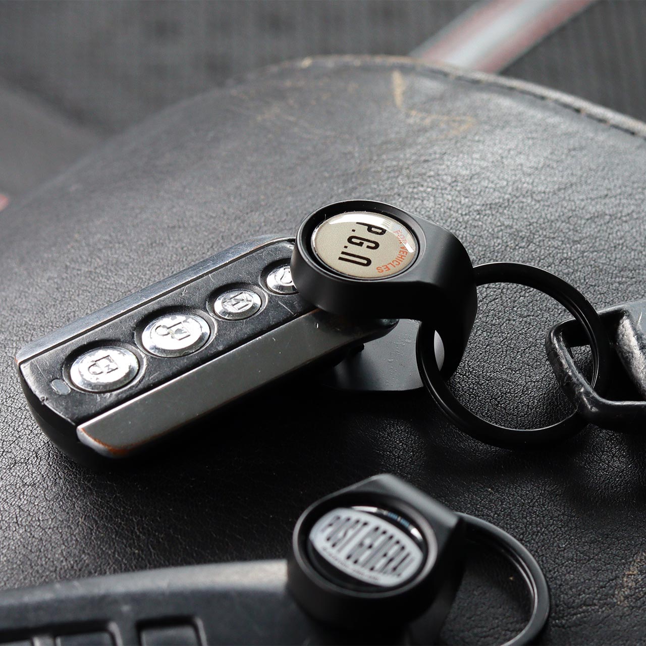 ZINC ALLOY VEHICLE KEY HOLDER / ジンクアロイ ビークルキーホルダー
