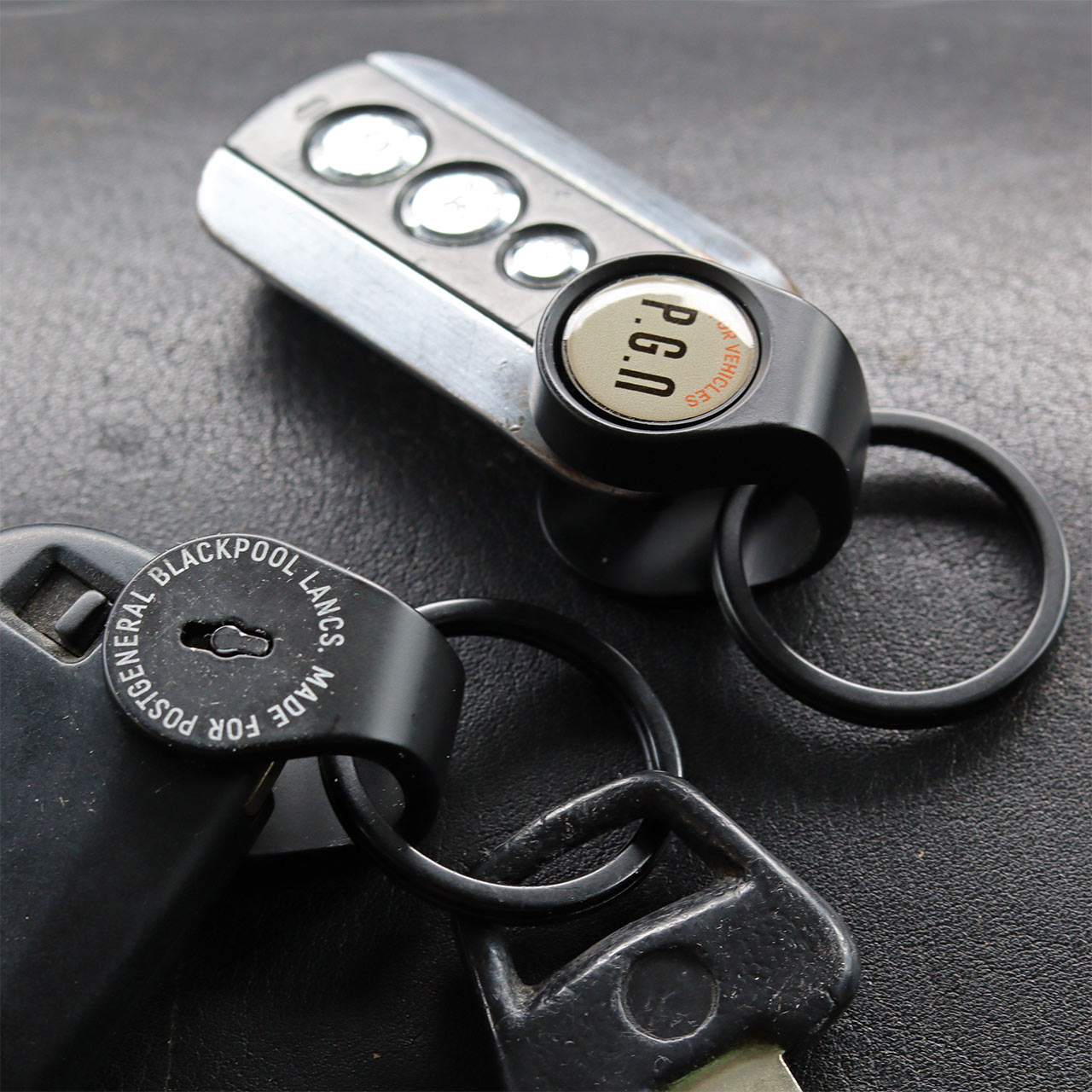 ZINC ALLOY VEHICLE KEY HOLDER / ジンクアロイ ビークルキーホルダー