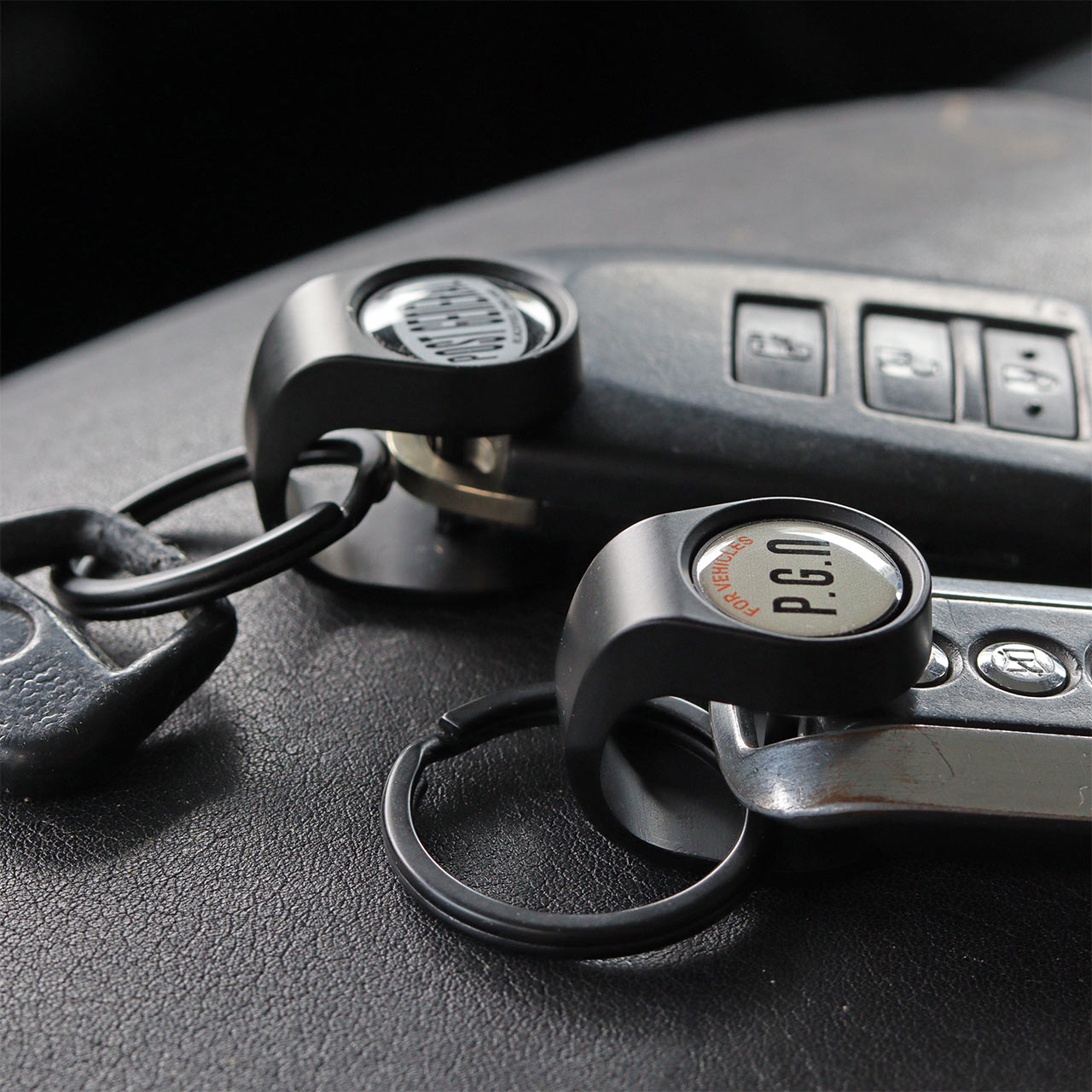 ZINC ALLOY VEHICLE KEY HOLDER / ジンクアロイ ビークルキーホルダー