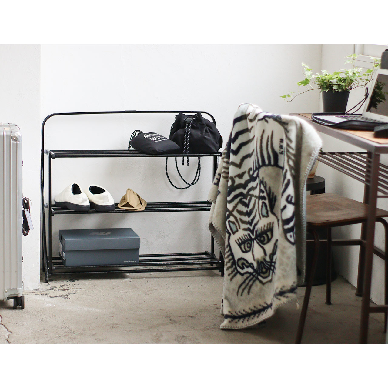 FOLDABLE SHOES RACK HAMMERTONE BK / フォルダブルシューズラック
