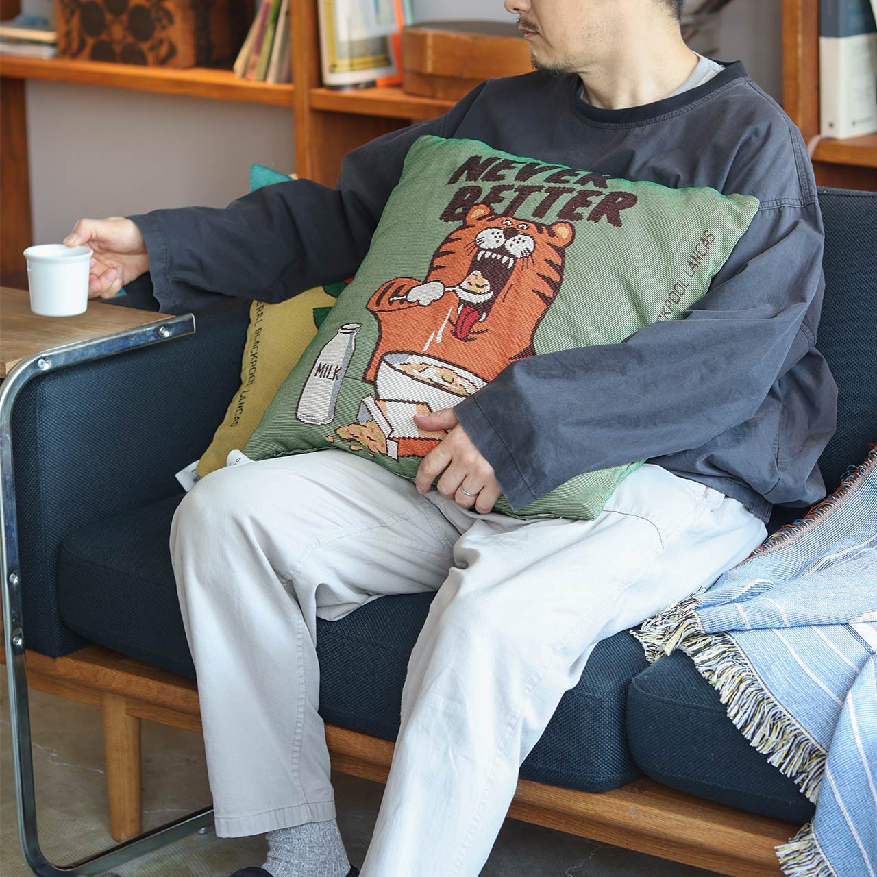 TO-GO CUSHION COVER / トゥーゴークッションカバー - BEER LOVER